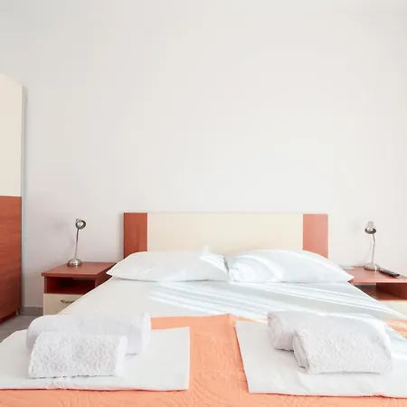 Sunny House Lilja Апартаменты *