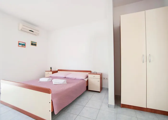Sunny House Lilja Apartman *